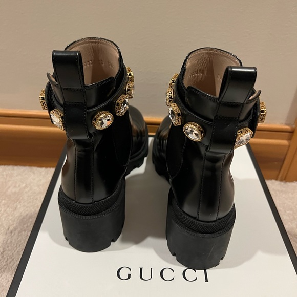 💯Authentic Gucci Trip Ankle Rhinestone Boot Size 38 - Picture 2 of 8
